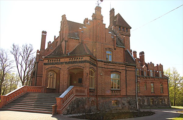 007-Замок Яунмоку